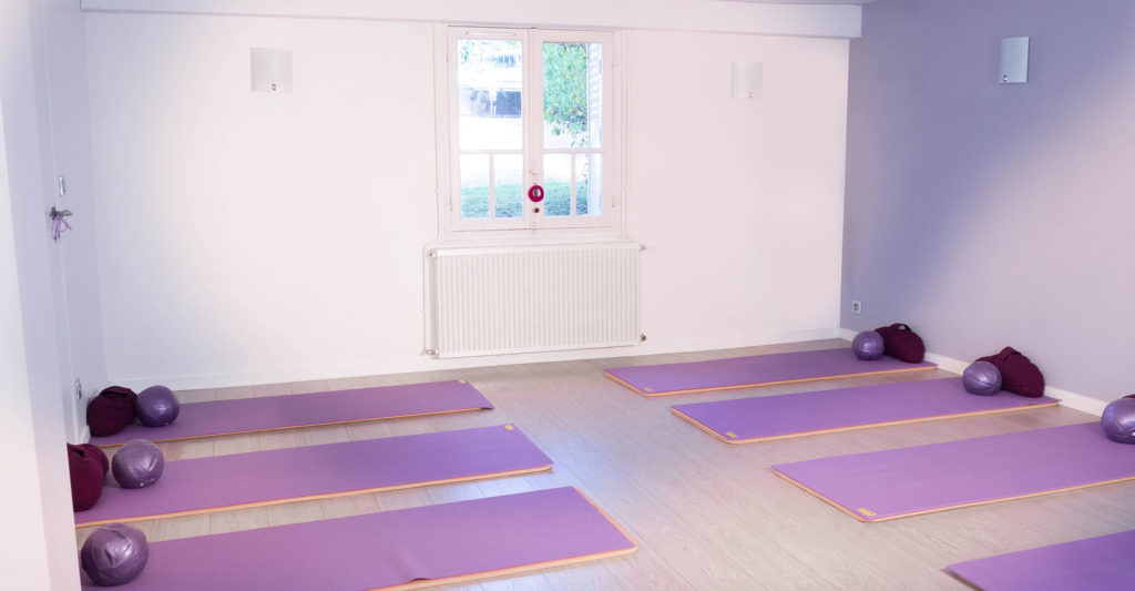 salle-de-yoga-centre-anjayati-2